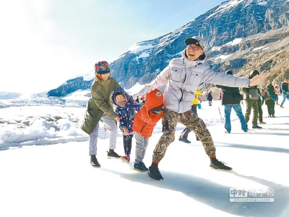 中国时报：浩子教养小孩「该打就打」