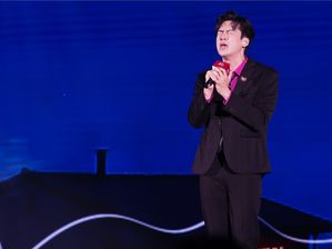 长沙直击》宝弟台上唱一半突泪崩!高凌风这首歌逼哭全场